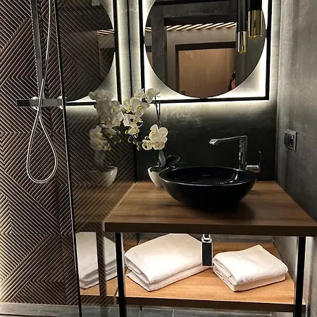 Leo &private Spa Апартаменты *